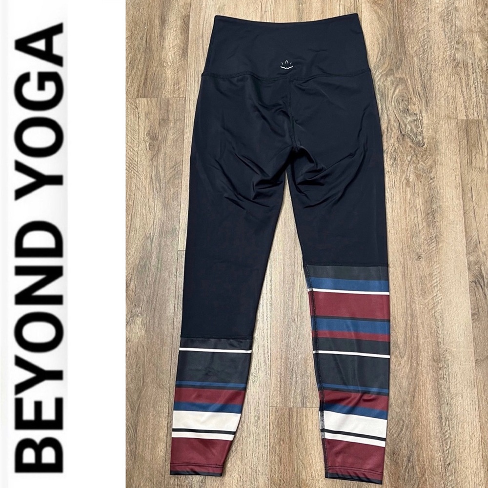 Beyond Yoga Arlington High Waisted Midi Legging in Black‎ & Fallen Stripe